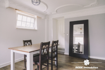 BERK Immobilien – charmante Stilaltbau-Villa mit 3,5 Einheiten in top Lage von HU, direkt an der Kinzig - Essbereich ELW KG (106420)