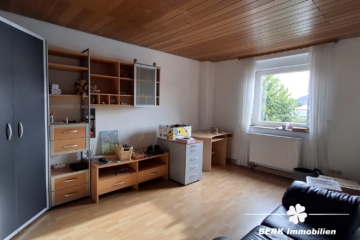 BERK Immobilien – Charmantes Einfamilienhaus direkt am Weinberg in sonniger Lage von Großheubach - Raum EG (107486)