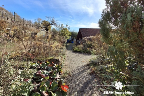 VERKAUFT – Charmantes Einfamilienhaus direkt am Weinberg in sonniger Lage von Großheubach - Außenanlage (117627)