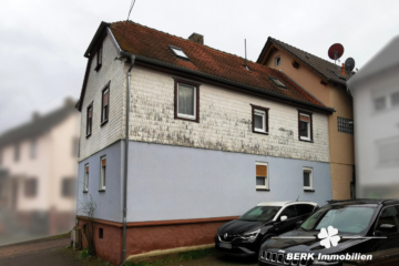 BERK Immobilien – Zwei in einem als Kapitalanlage: Zwei Wohneinheiten, ca. 6 % Rendite in Eschau - Außenansicht rechtes Haus (109391)