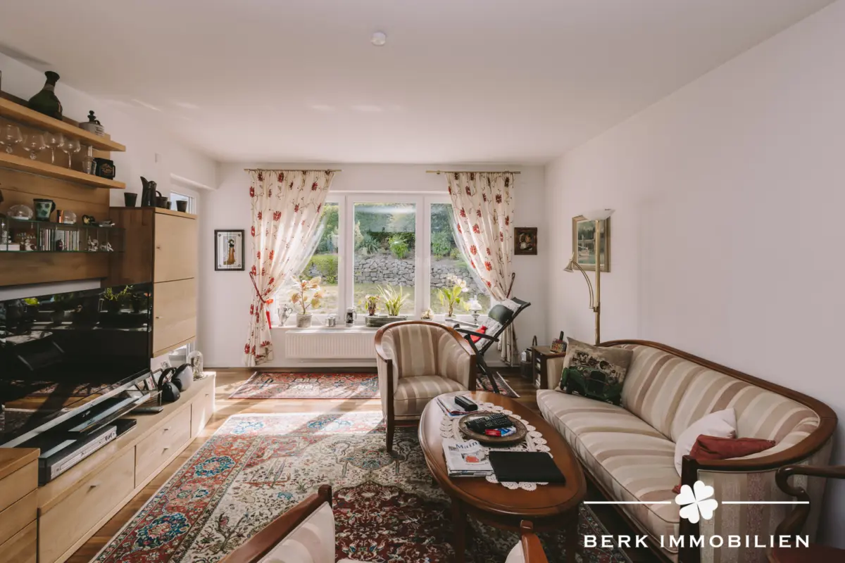 Wohnzimmer EG rechts