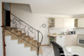 Treppenaufgang DG - BERK Immobilien – Großzügiges Anwesen mit Zweifamilienhaus & zusätzlicher Bebauungsmöglichkeit