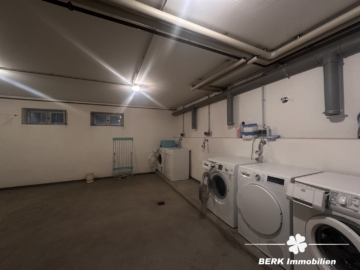 BERK Immobilien – Etagenwohnung in Karlstein mit eigenem Kellerabteil und zwei Stellplätzen - gemeinsame Waschküche (112086)