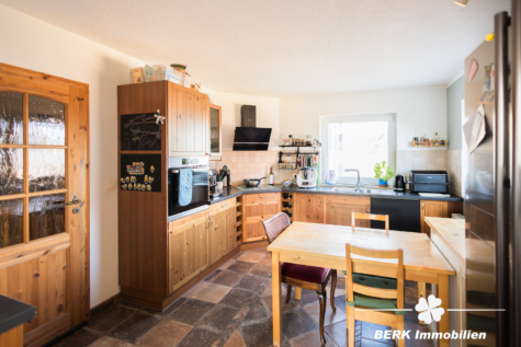 *VERKAUFT* BERK Immobilien – charmantes & liebevoll renoviertes EFH zentral in Johannesberg - Essbereich & Küche (115330)