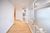 Eingangsbereich - BERK IMMOBILIEN – Wohnkomfort auf zwei Ebenen: 5-Zimmer-Maisonettewohnung in Schaafheim-Radheim