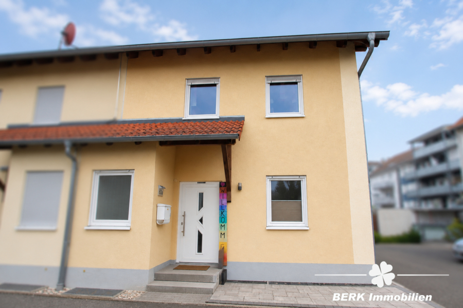 Hausansicht - KI optimiert