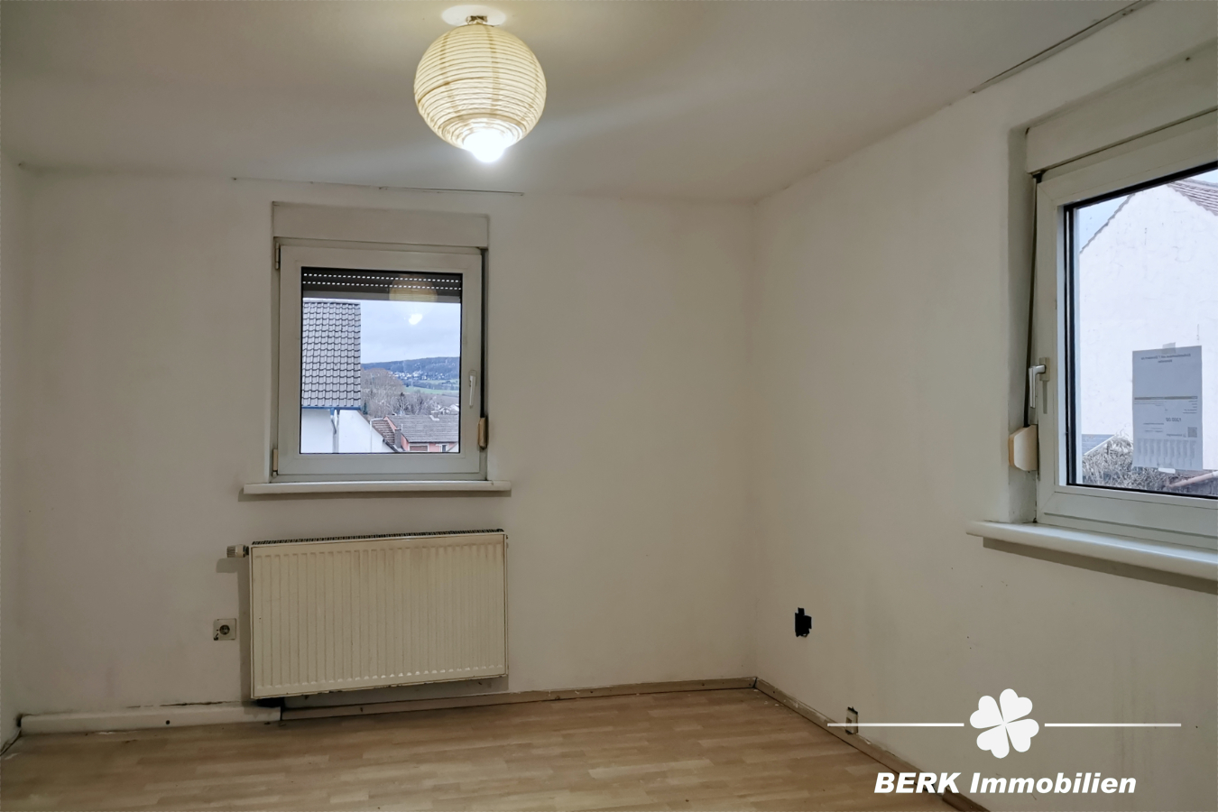 Zimmer rechtes Haus