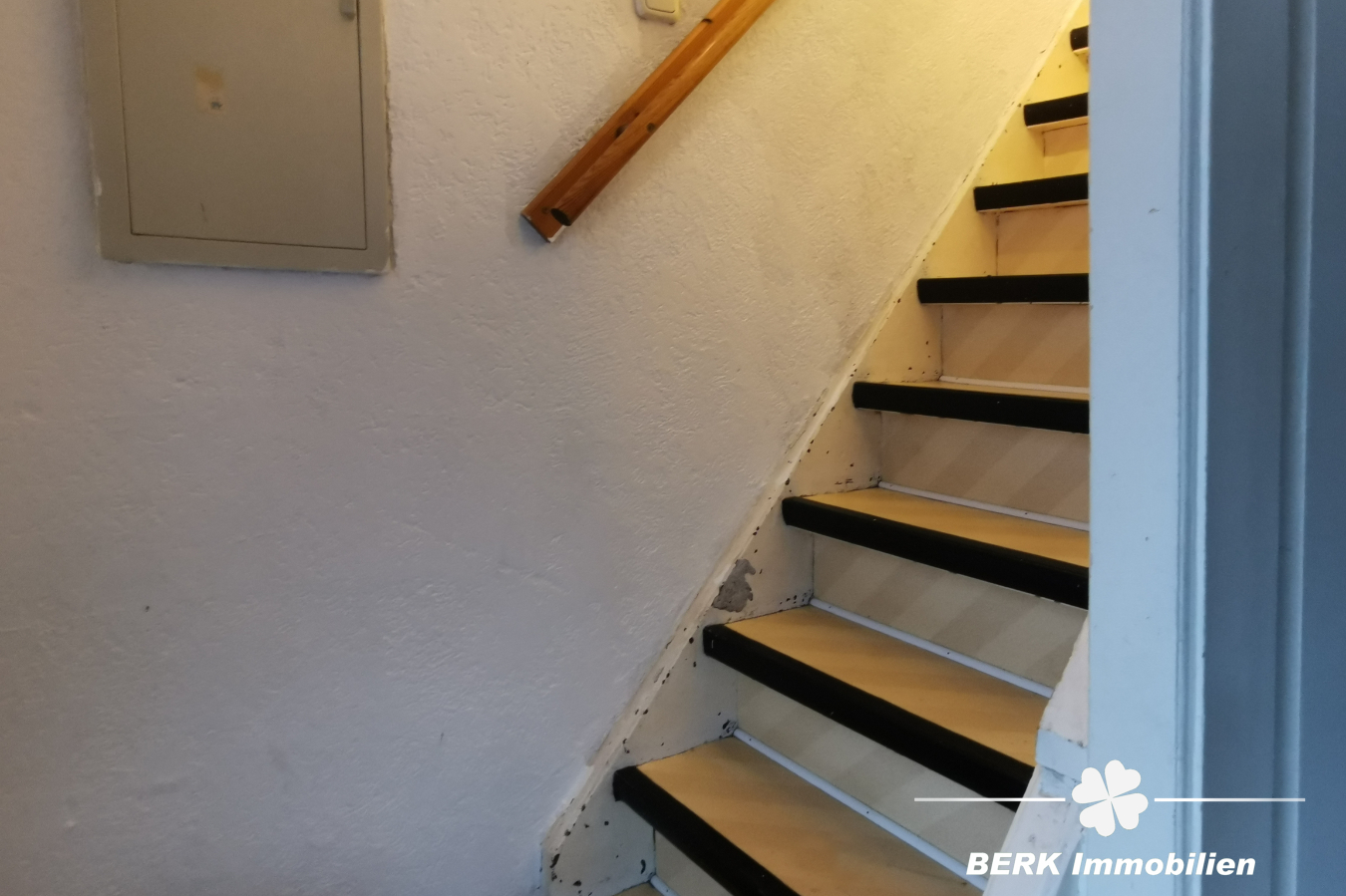 Treppe rechtes Haus