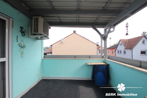 BERK Immobilien – Kompakt, charmant, einladend – Einfamilienhaus zum Wohlfühlen - überdachter Balkon (2) (Copy) (120063)