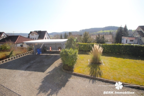 RESERVIERT – BERK Immobilien – Baugrundstück mit ca. 360 m² in Haibach mit traumhaftem Weitblick - Bild (117361)