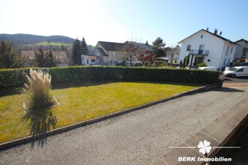 BERK Immobilien – Baugrundstück mit ca. 360 m² in Haibach mit traumhaftem Weitblick - Bild (112115)