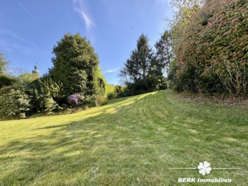 BERK Immobilien – Privates Wohnidyll im Grünen – Stilvoll leben auf parkähnlichem Grundstück - Garten (104574)