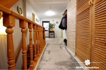 BERK IMMOBILIEN – Wohnung mit vielen Möglichkeiten - Flur OG (109463)