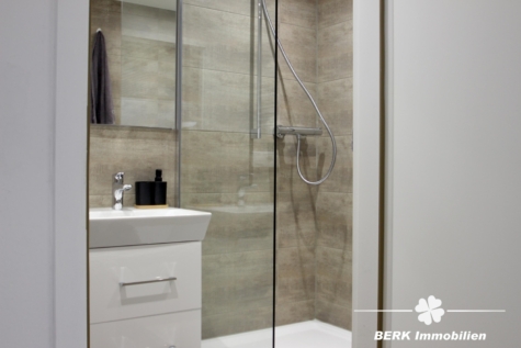BERK IMMOBILIEN – Renovierte Wohnung in Mainnähe - Badezimmer II (116986)