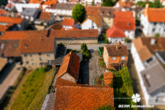 Ansicht von Oben Vorderer Bereich (Hof+Bestandshaus) - KI Optimiert