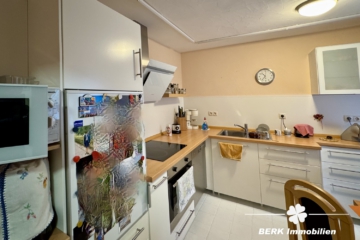 BERK Immobilien – „Zwei Häuser – Ein Preis, mit Entwicklungspotenzial“ - Küche hinteres Haus (106887)