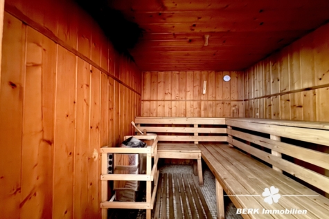 VERKAUFT – BERK Immobilien – Platz für mehr: Charmantes Haus mit zusätzlicher Bebauungsmöglichkeit - KG Sauna (116441)