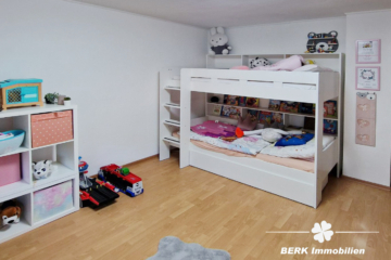 BERK Immobilien – Vermietetes Dreifamilienhaus als Kapitalanlage in Leidersbach - Kinderzimmer EG (109096)