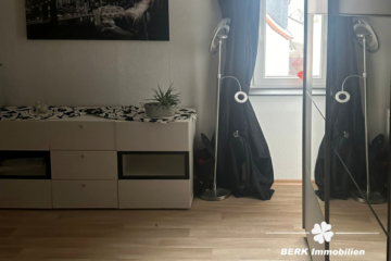 BERK Immobilien – Vermietetes Dreifamilienhaus als Kapitalanlage in Leidersbach - Zimmer DG (109110)