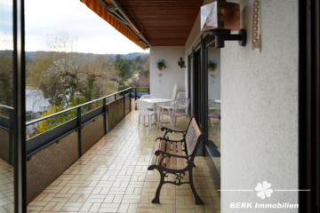 BERK Immobilien – Mehr als nur eine ETW in Laudenbach – Garten, Ausbaufläche, einzigartiger Ausblick - Balkon (118203)