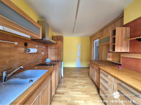 BERK Immobilien – 3-Zimmer-ETW in Kahl a. M. – modern, gut geschnitten & in toller Wohnlage - Küche (127037)