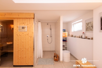 BERK Immobilien – Stilvolle DHH mit Gartenidylle und Wellnessbereich in Seligenstadt – Ausbaupotential - Sauna & Wellness (117396)