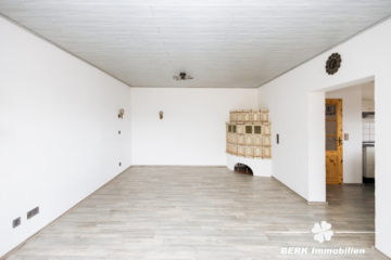 BERK Immobilien – großzügiges Wohnhaus in Mömbris-Rothengrund mit zwei abgetrennten Wohneinheiten - OG Wohnbereich (109167)