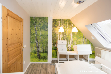 BERK Immobilien – großzügiges Wohnhaus in Mömbris-Rothengrund mit zwei abgetrennten Wohneinheiten - DG Zimmer (109181)