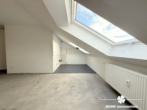 Küche - BERK Immobilien – Zentrale Lage trifft kreative Freiheit: 2-Zimmer-DG-Wohnung mit Potenzial
