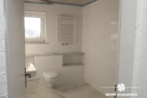 Badezimmer - BERK Immobilien – Erstbezug nach Renovierung – 5 Zi.Whg. mit großem Balkon