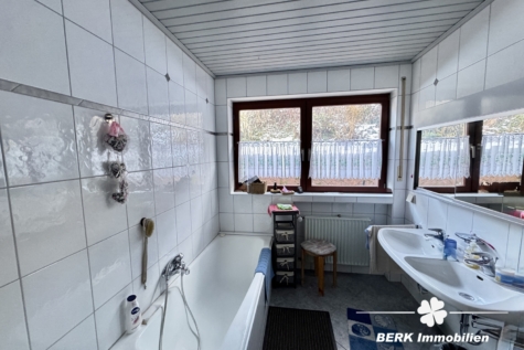 BERK Immobilien – Reihenmittelhaus mit Potenzial für Ihr neues Zuhause - Badezimmer (116969)