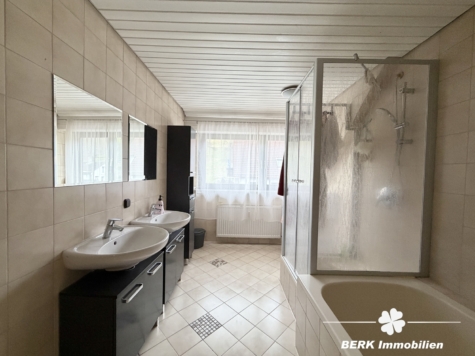 BERK Immobilien – Großzügige 4-Zimmer-Eigentumswohnung mit Balkon & Ausbaupotenzial in Mespelbrunn-Hessenthal - Bild (118557)