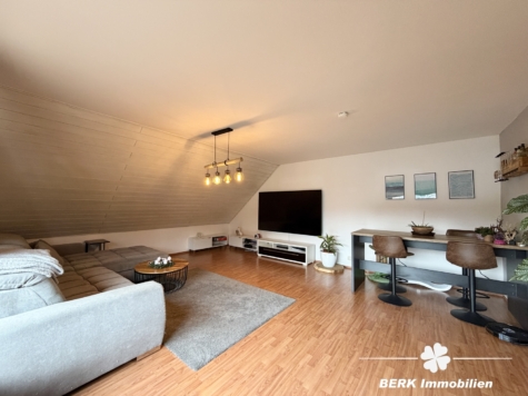 BERK Immobilien – Großzügige 4-Zimmer-Eigentumswohnung mit Balkon & Ausbaupotenzial in Mespelbrunn-Hessenthal - Bild (118552)