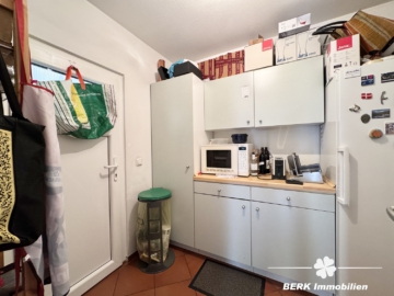 RESERVIERT – BERK Immobilien – Doppelhaushälfte mit Einliegerwohnung in ruhiger, familienfreundlicher Lage - Hauswirtschaft (104880)