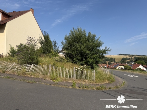 BERK Immobilien – Baugrundstück für Ihre Doppelhaushälfte in Straßbessenbach - Bild (125465)