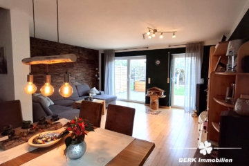 BERK Immobilien – Charmante Doppelhaushälfte mit hohen Wohlfühlfaktor in Elsenfeld - Wohn. und Essbereich (109256)