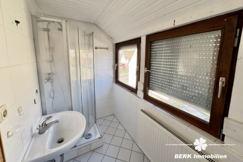 BERK Immobilien – Großzügiges Siedlungshaus mit Anbau & viel Potenzial in ruhiger Lage - Bad DG (123438)