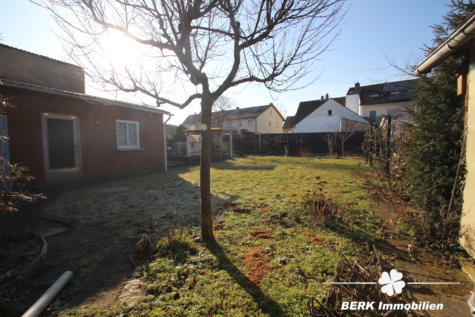 BERK Immobilien – Familienfreundliches Haus mit viel Platz und vielseitigem Nebengebäude - Garten (116012)