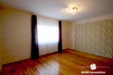 Schlafzimmer EG - BERK Immobilien – Familienfreundliches Haus mit viel Platz und vielseitigem Nebengebäude