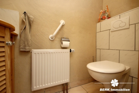BERK Immobilien – Familienfreundliches Einfamilienhaus in zentraler Lage von Stockstadt - Gäste WC EG (115186)