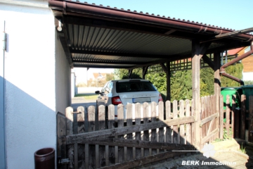 BERK Immobilien – Familienfreundliches Einfamilienhaus in zentraler Lage von Stockstadt - Carport (104636)