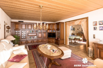 BERK Immobilien – Großzügiges Zweifamilienhaus mit Potenzial für Ausbau & Mehrgenerationenwohnen - Wohn- und Essbereich EG (111846)