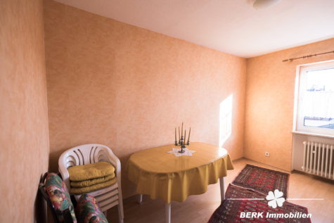 BERK Immobilien – Großzügiges Zweifamilienhaus mit Potenzial für Ausbau & Mehrgenerationenwohnen - Kinderzimmer OG (116917)
