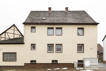 BERK Immobilien – Großzügiges Zweifamilienhaus mit Charme und viel Platz für Generationen - Bild (111152)