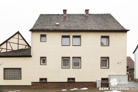 BERK Immobilien – Großzügiges Zweifamilienhaus mit Charme und viel Platz für Generationen - Bild (116065)