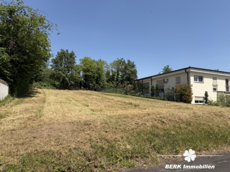 BERK Immobilien – Seltene Gelegenheit: Bauplatz mit zusätzlicher Freifläche in Aschaffenburg-Strietwald - Grundstück (124044)