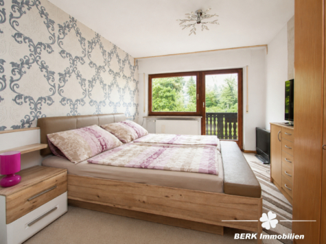 BERK Immobilien – Wohnen in ruhiger Lage: Reihenendhaus in Kleinostheim – Waldstadt inkl. Garage - OG Schlafzimmer (127120)