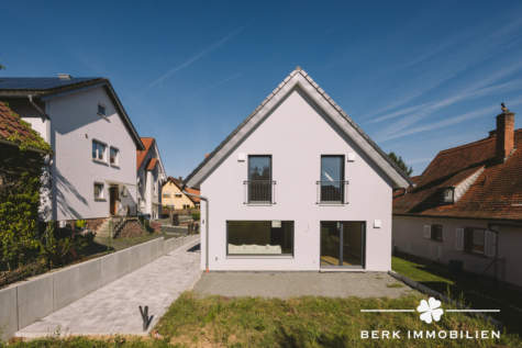 BERK Immobilien – Neuwertiges Einfamilienhaus zum Wohlfühlen in Klingenberg-Trennfurt - Gartenansicht (128724)