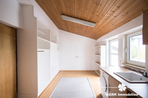 BERK Immobilien – Großzügiges Wohnen auf zwei Ebenen: 5-Zimmer-Maisonette in Radheim - Hauswirtschaftsraum (126357)