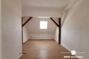 BERK Immobilien – Teilrenoviertes gemütliches Altstadthäuschen in zentraler Lage von Amorbach - BERK Immobilien - Reneoviertes Haus in Amorbach (106632)
